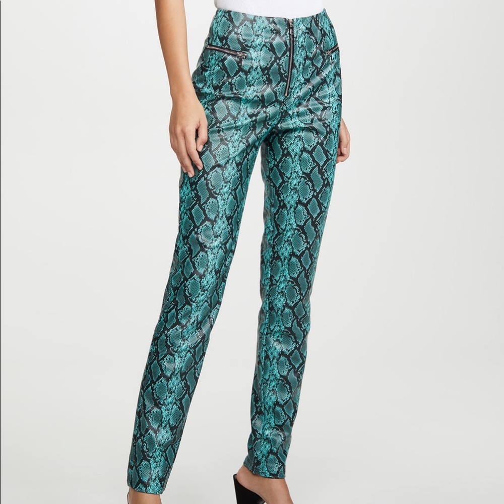 Pearl Pants - Trendy High Waisted Snake Print